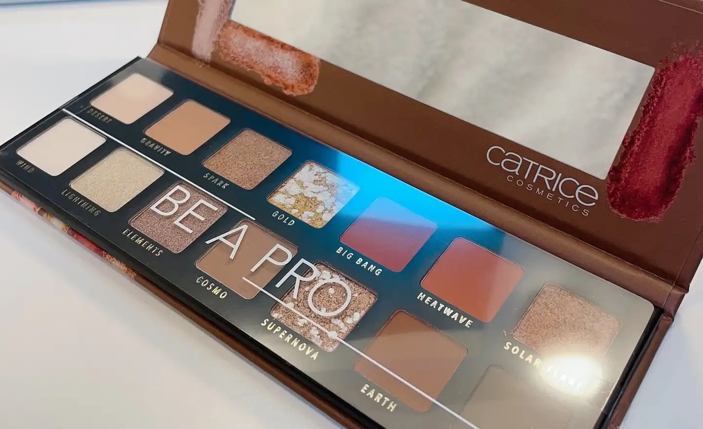 프로 슬림 아이섀도 팔레트 [넥스트 젠 누드]