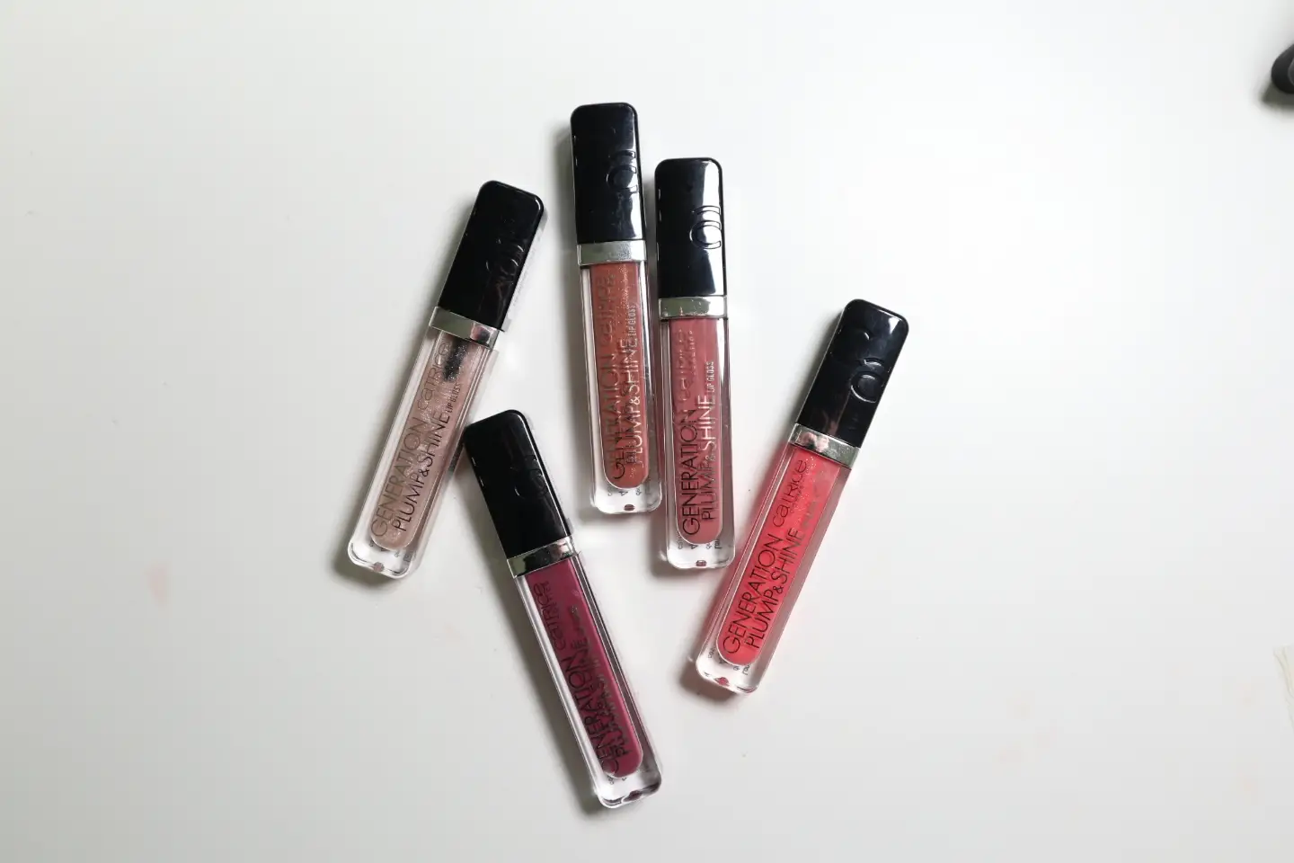 선택된 언니의파우치 리뷰 이미지 - [제너레이션 플럼프 앤 샤인 립 글로스 [060 스파클링 코랄]]