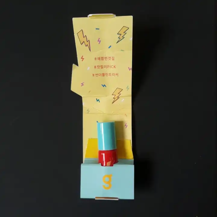 언니의파우치 리뷰 이미지 4 - [썬더볼 틴트 라커 [3호 라이트닝]]