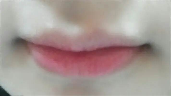 선택된 언니의파우치 리뷰 이미지 - [러블리믹스 립글로스 퓨어 마이 립스 01 퓨어 레드]
