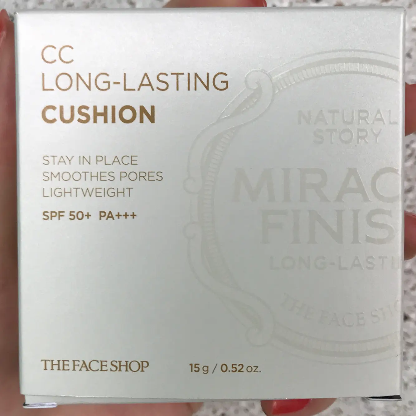 선택된 언니의파우치 리뷰 이미지 - [더페이스샵 CC 롱래스팅 쿠션 SPF50+ PA+++ (마이크) V201 애프리콧베이지]