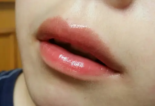 선택된 언니의파우치 리뷰 이미지 - [매직 글램 틴트 겨울왕국 한정판(2호 아임 해피, 크리스토프)]