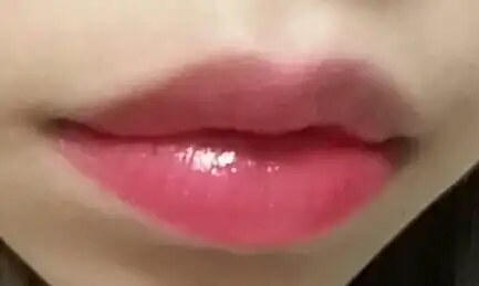 언니의파우치 리뷰 이미지 3 - [디어 마이 에나멜 립스-톡 RD301 갸우뚱 레드]