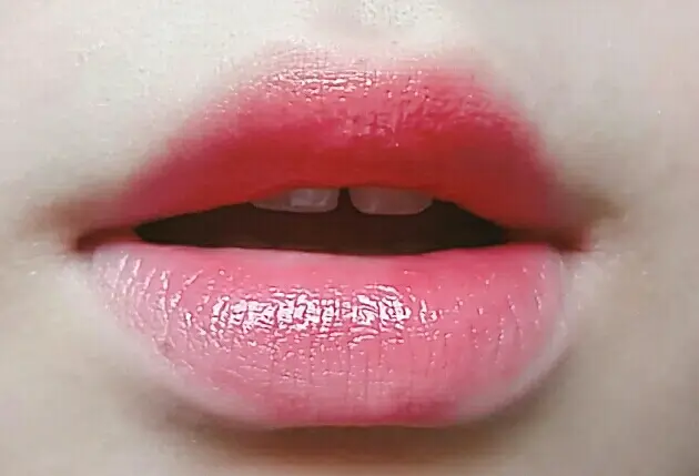 선택된 언니의파우치 리뷰 이미지 - [립 글리터 윤쨔미 에디션 [OR01 빛이되어줘]]