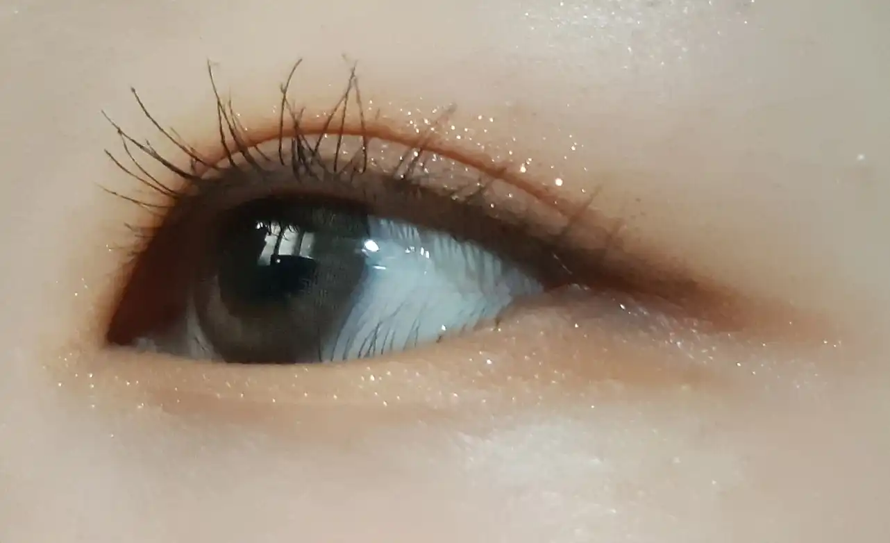 플레이 컬러 아이즈 하트 블라썸 [01 베이지블라썸]