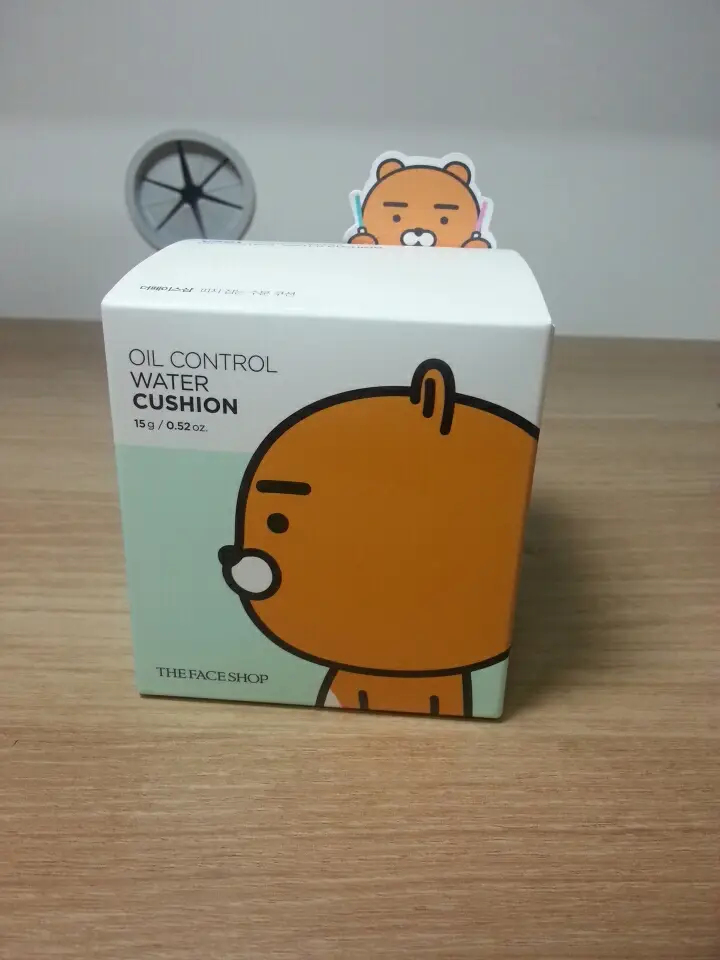 선택된 언니의파우치 리뷰 이미지 - [ 피지 잡는 수분 쿠션 [V201 애프리콧 베이지]]