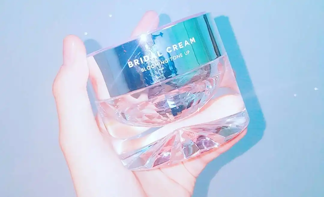 타임 레볼루션 브라이덜 크림 블루밍 톤업