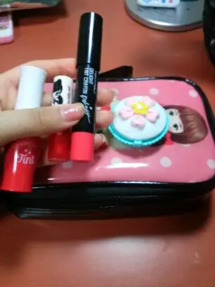 선택된 언니의파우치 리뷰 이미지 - [앵두알 맑은 틴트 (앵두알 레드)]