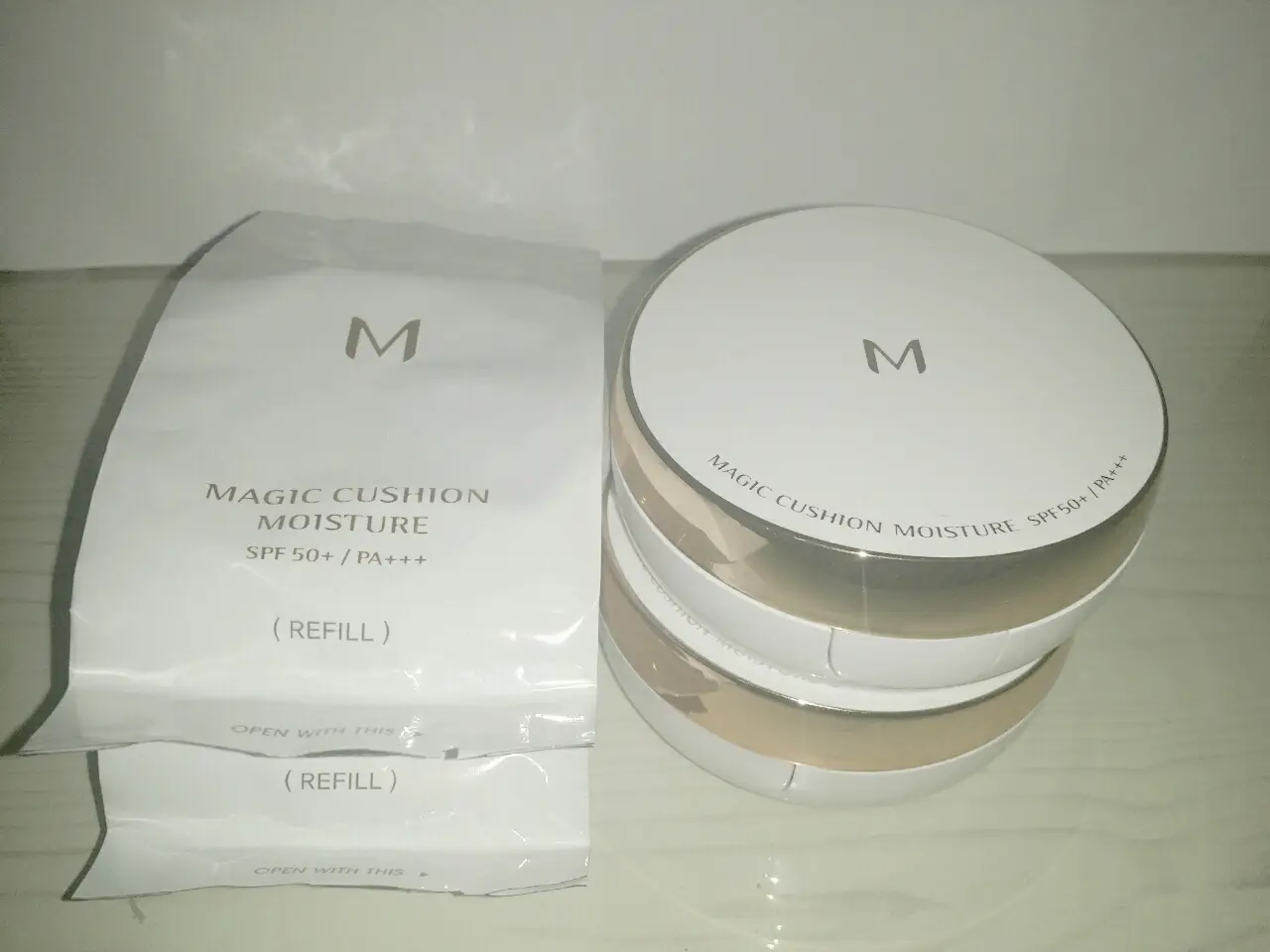 선택된 언니의파우치 리뷰 이미지 - [[M] 매직 쿠션 모이스처 SPF50+ PA+++ [21호]]