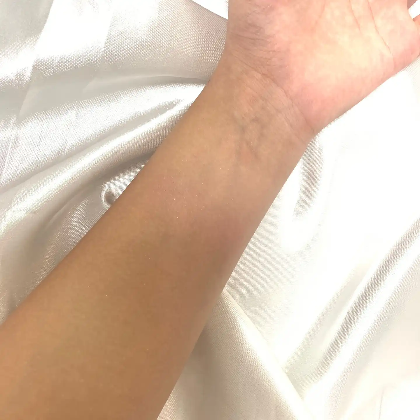 언니의파우치 리뷰 이미지 4 - [샘물 크림 스틱 블러셔 [PK02 로즈 파이어]]