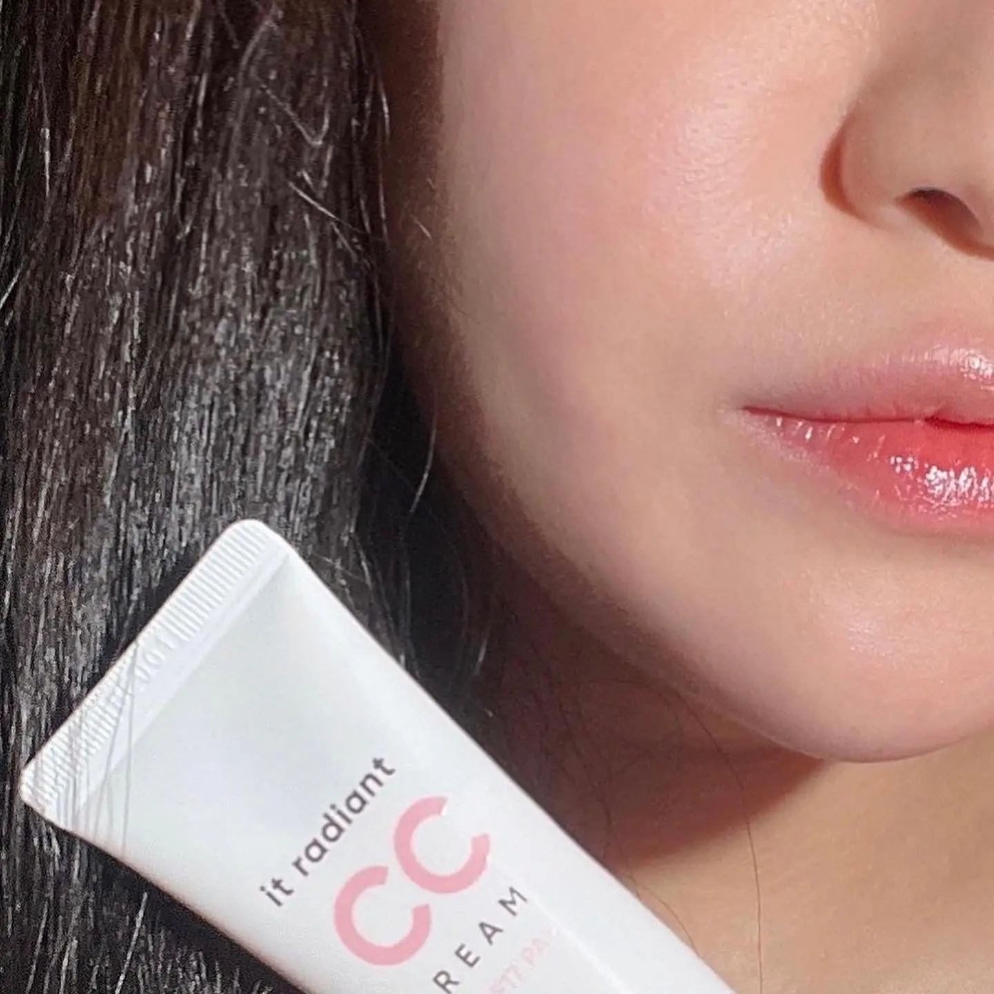 선택된 언니의파우치 리뷰 이미지 - [잇 래디언트 비건 씨씨 크림]