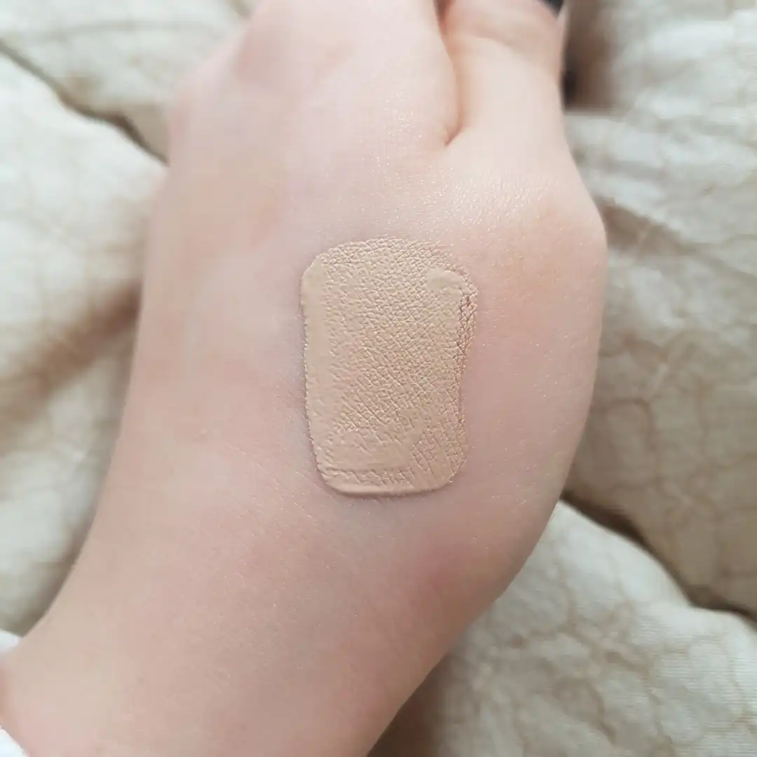 롱래스팅 팁 컨실러 [02호 내추럴 베이지]