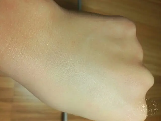 선택된 언니의파우치 리뷰 이미지 - [내추럴스 산양유 맑은 씨씨크림 SPF30 PA++ (베이지밀크)]