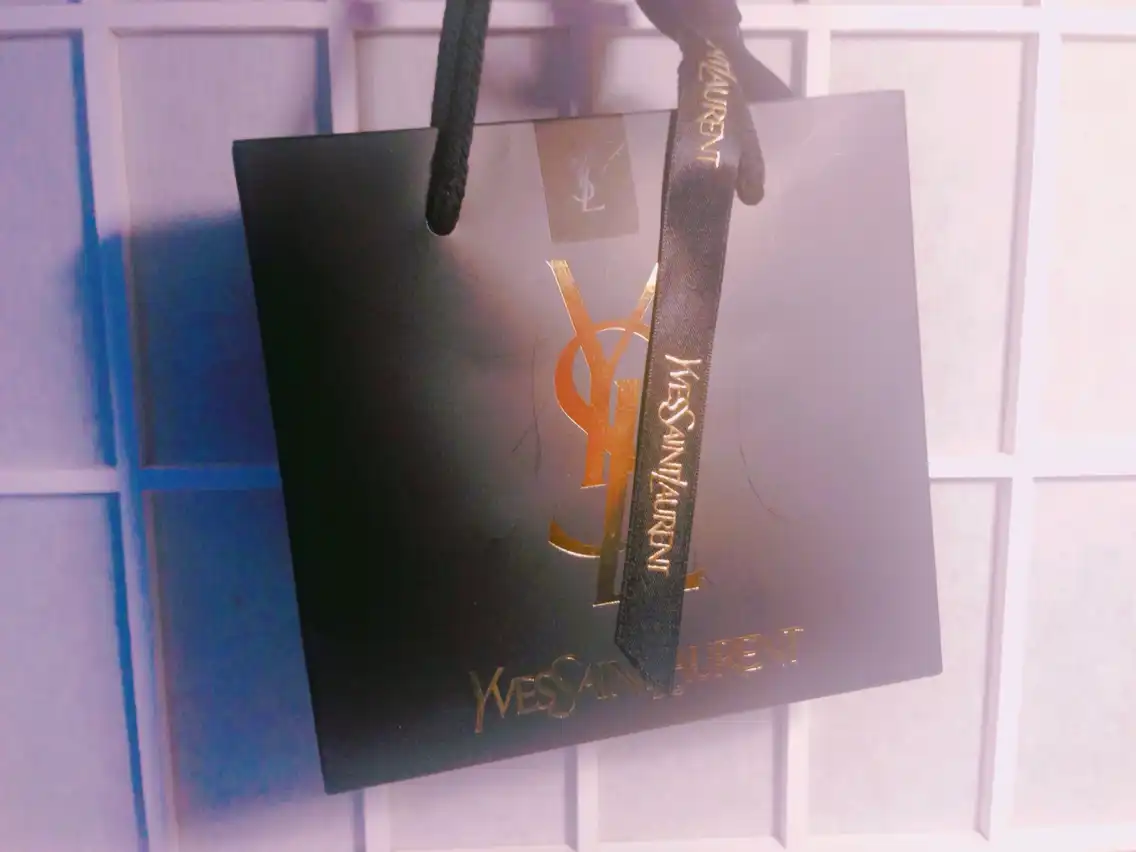 르 쿠션 엉크르 드 뽀 [10]   