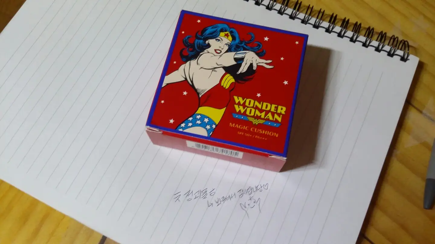 선택된 언니의파우치 리뷰 이미지 - [(원더우먼 에디션) 매직 쿠션 23호]