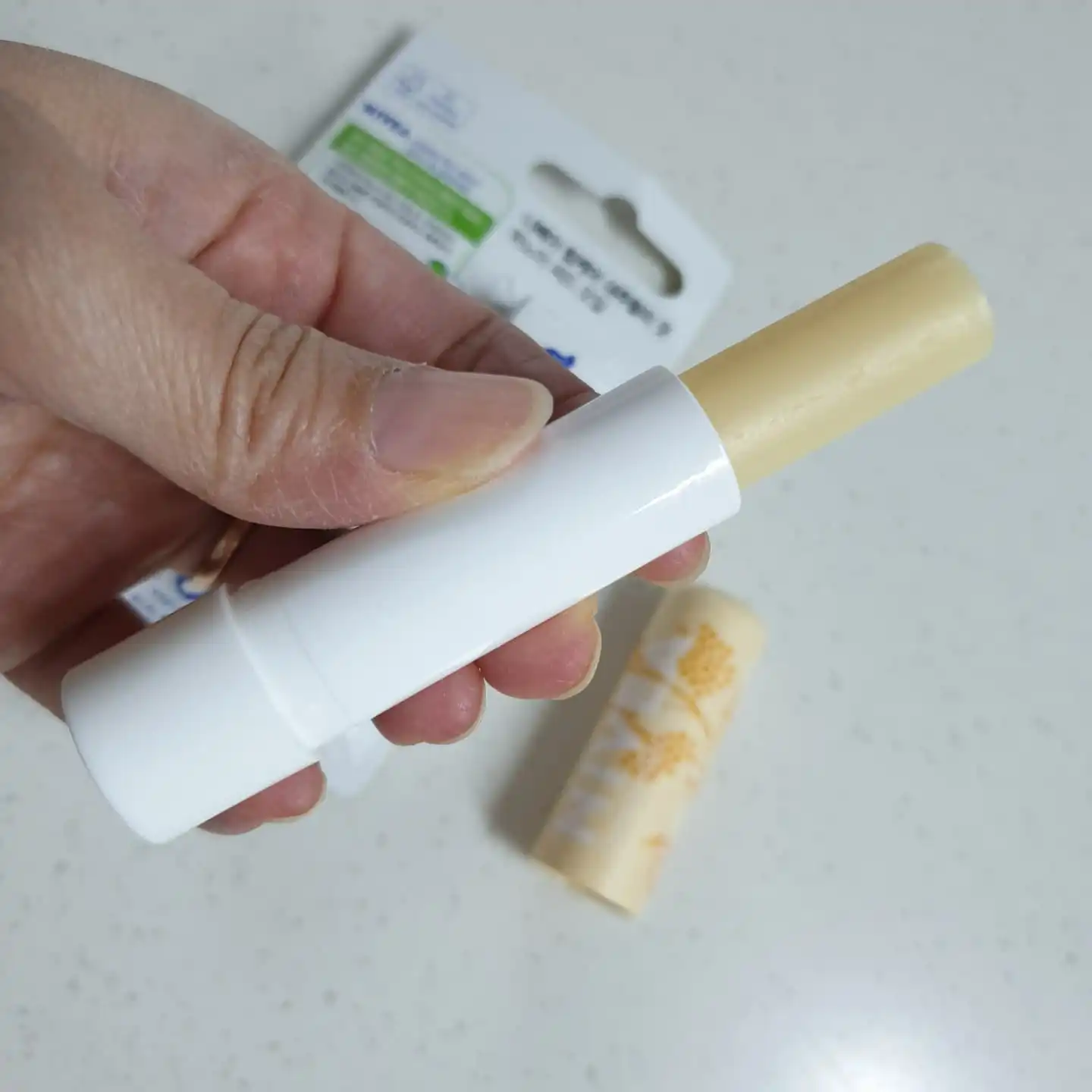 언니의파우치 리뷰 이미지 5 - [내추럴리 굿 립밤 씨드 오일 [퀴노아]]