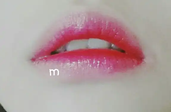 언니의파우치 리뷰 이미지 3 - [샤인 카레스 글로스 틴트 801 PRINCESS]