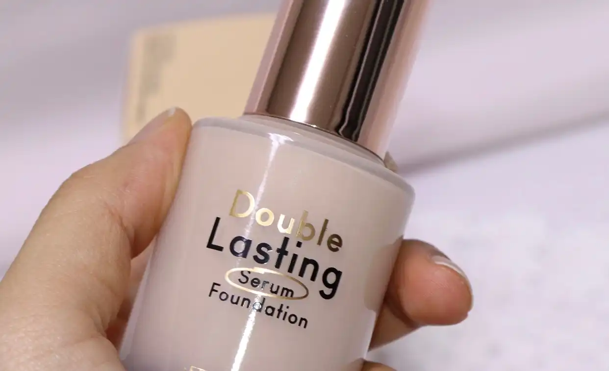 더블래스팅 세럼 파운데이션 [21호 뉴트럴 베이지]