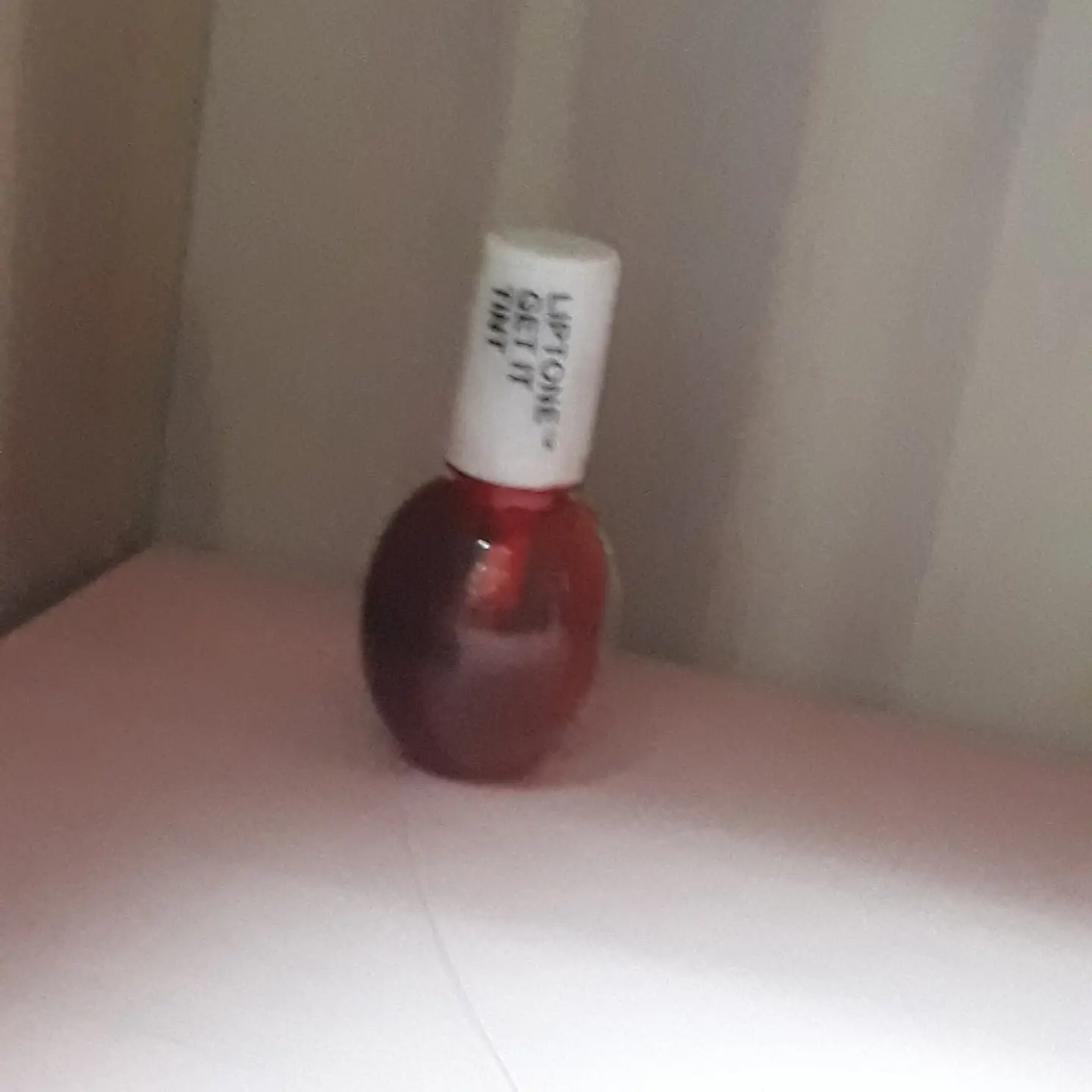 선택된 언니의파우치 리뷰 이미지 - [립톤 겟 잇 틴트 [04호 레드핫]]