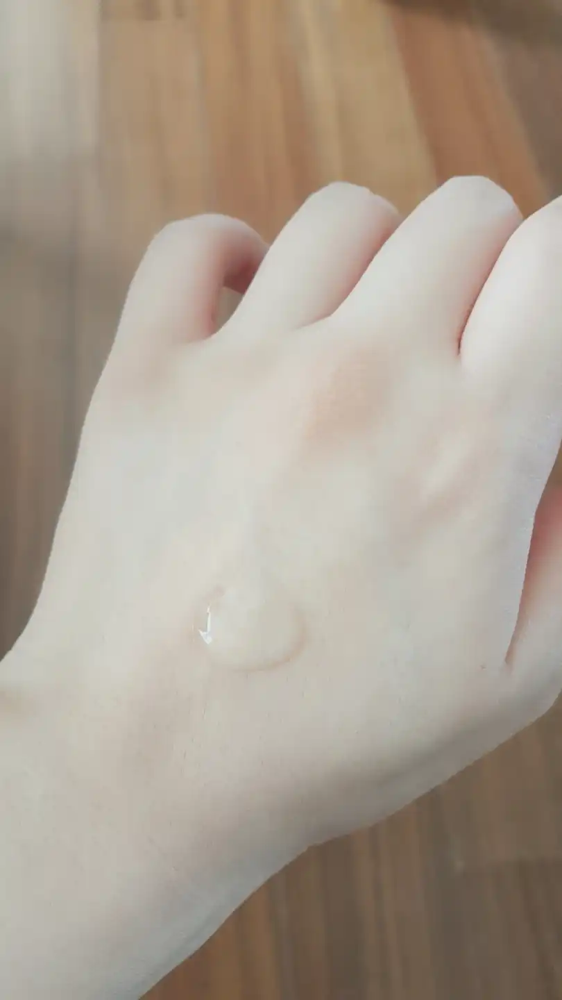 언니의파우치 리뷰 이미지 2 - [산뽕나무 잡티 앰플]