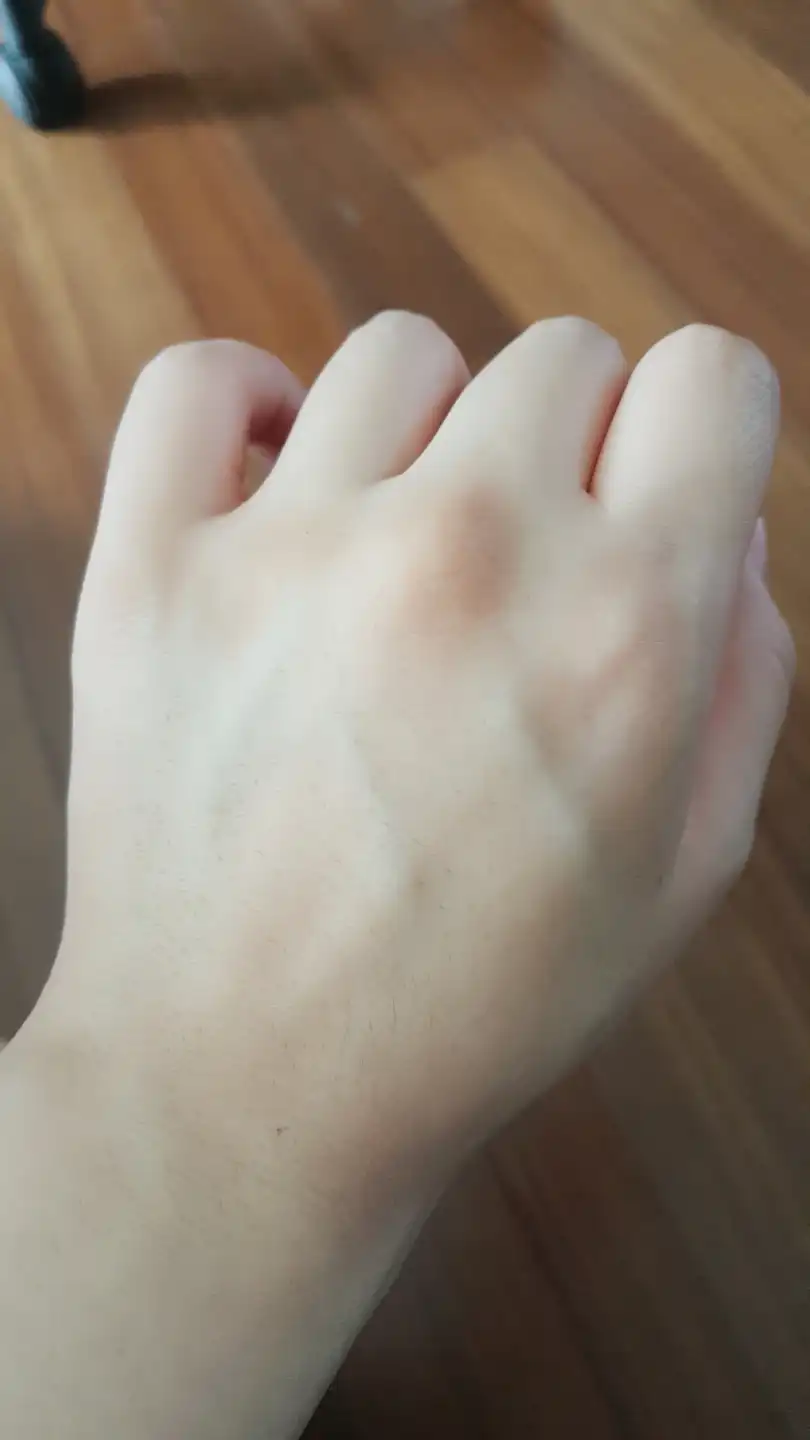 언니의파우치 리뷰 이미지 3 - [산뽕나무 잡티 앰플]