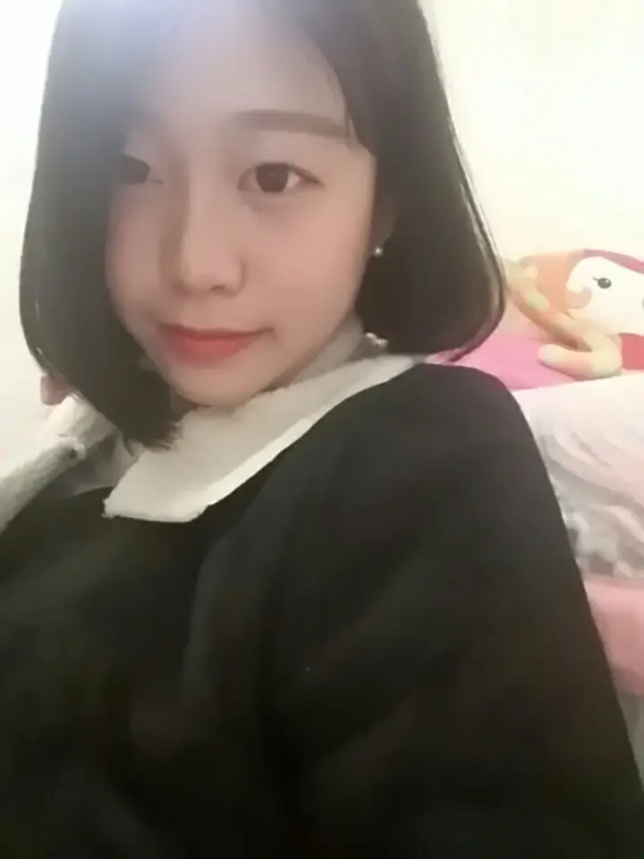 선택된 언니의파우치 리뷰 이미지 - [[더 스타일] 모이스처 코팅 틴트 [이터널 레드]]