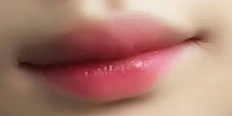 선택된 언니의파우치 리뷰 이미지 - [루쥬 뷔르 꾸뛰르 베르니 아 레브르(12)]
