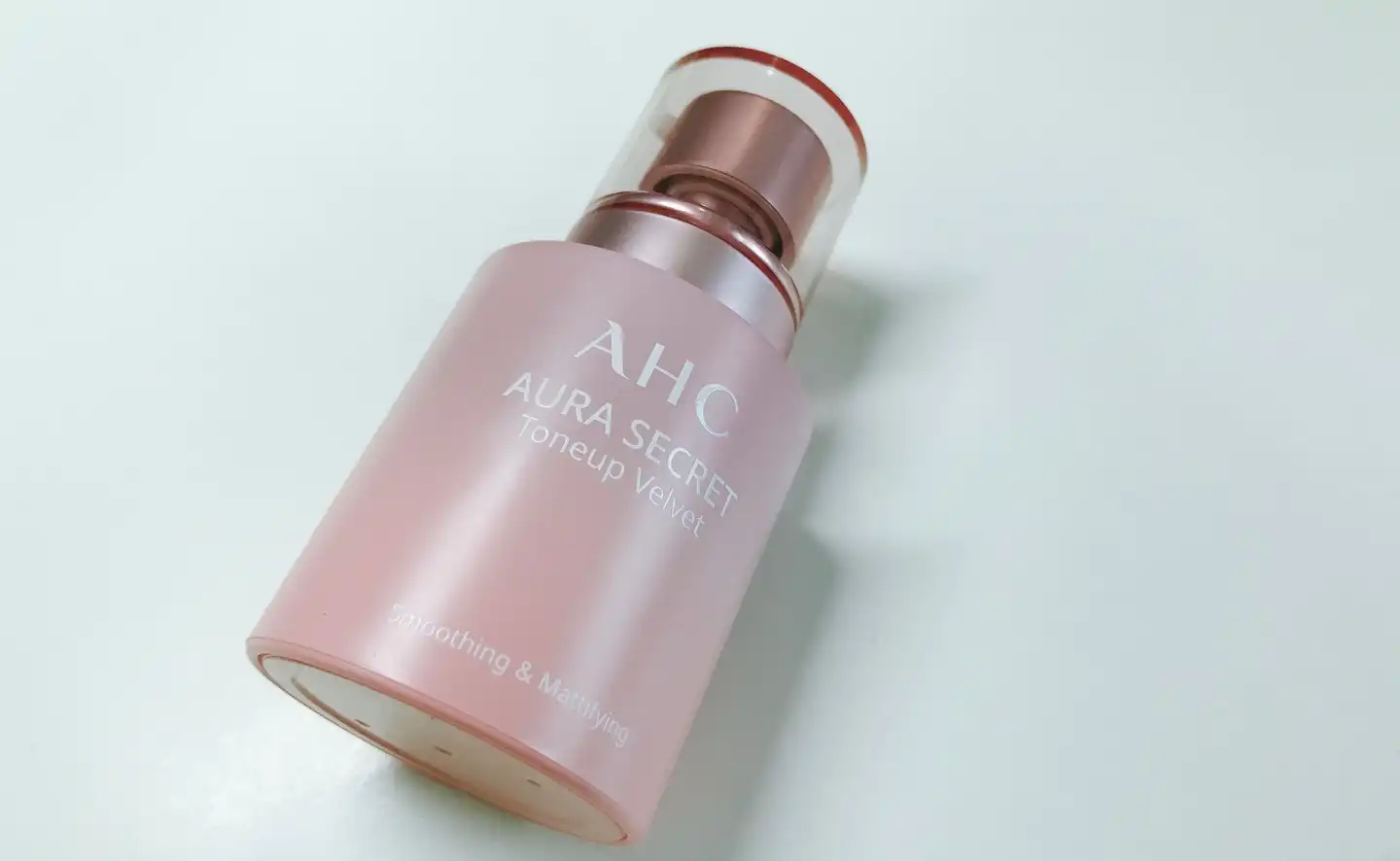 아우라 시크릿 톤업 벨벳