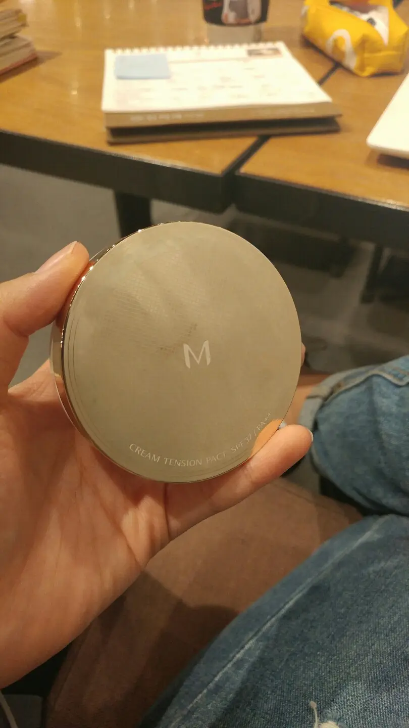 선택된 언니의파우치 리뷰 이미지 - [[M] 크림 텐션 팩트 SPF37 PA++ [2호 내추럴 베이지]]