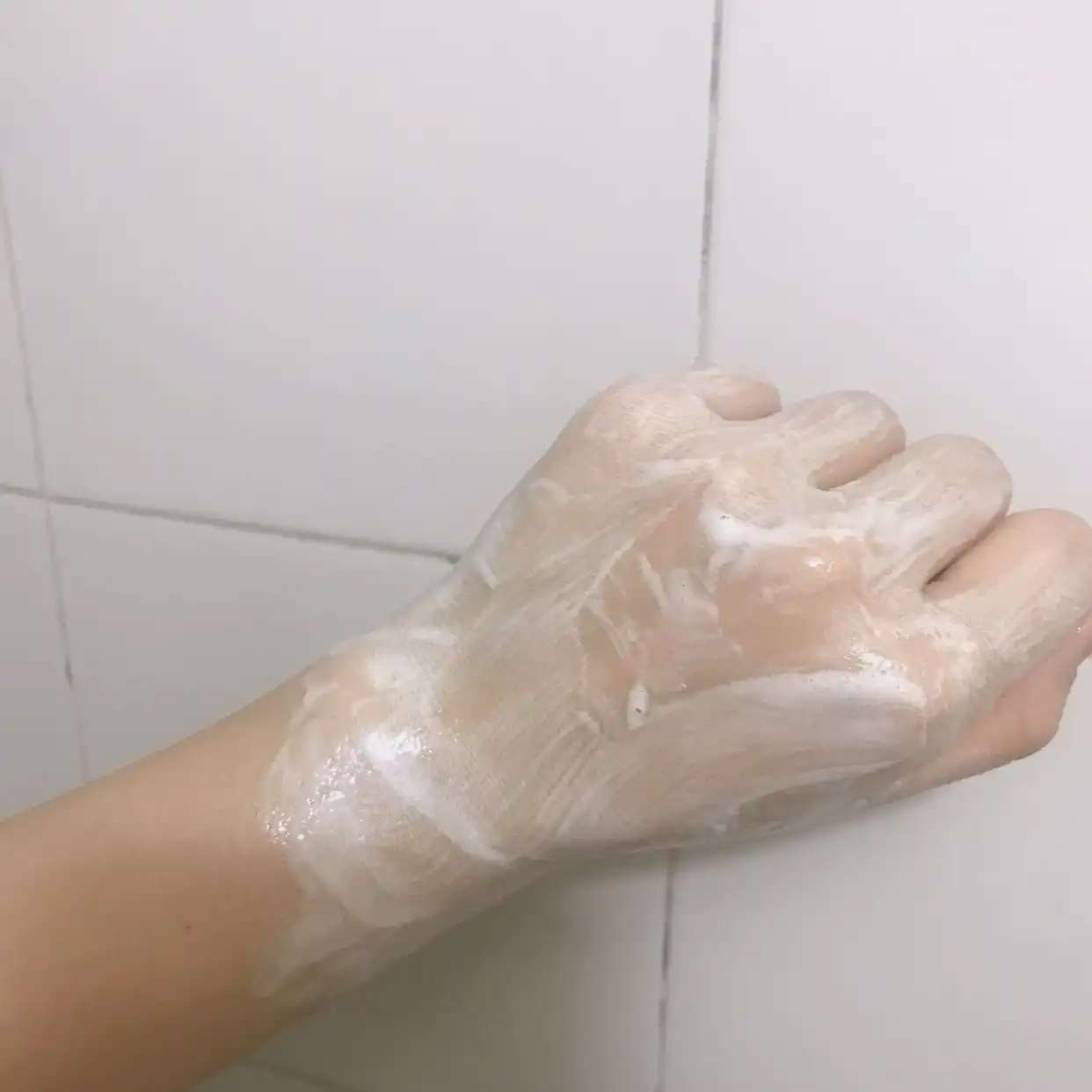 언니의파우치 리뷰 이미지 5 - [셀럽 마이크로 폼 클렌저]