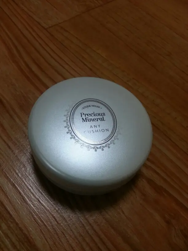 선택된 언니의파우치 리뷰 이미지 - [진주알 맑은 애니 쿠션 SPF50+/PA+++ (N02 라이트베이지)]
