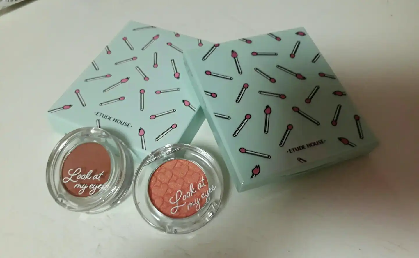 룩 앳 마이 아이즈 [OR208 키싱미 키싱구라미]