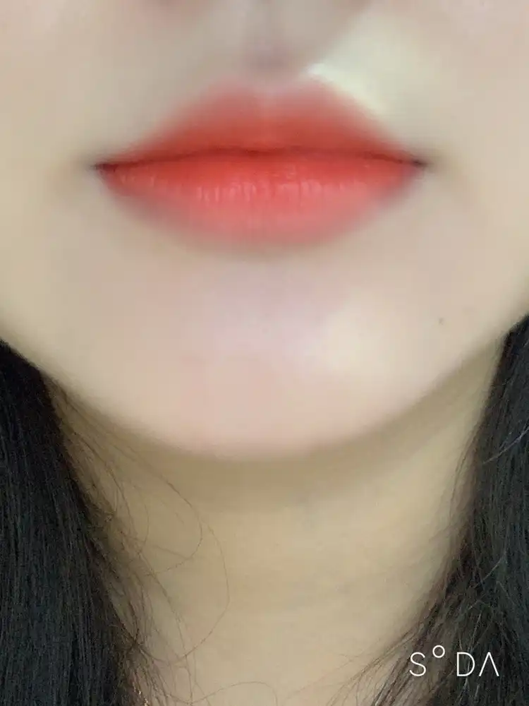 언니의파우치 리뷰 이미지 4 - [센슈얼 아쿠아 립스틱 [317호 델리케이트 리치]]