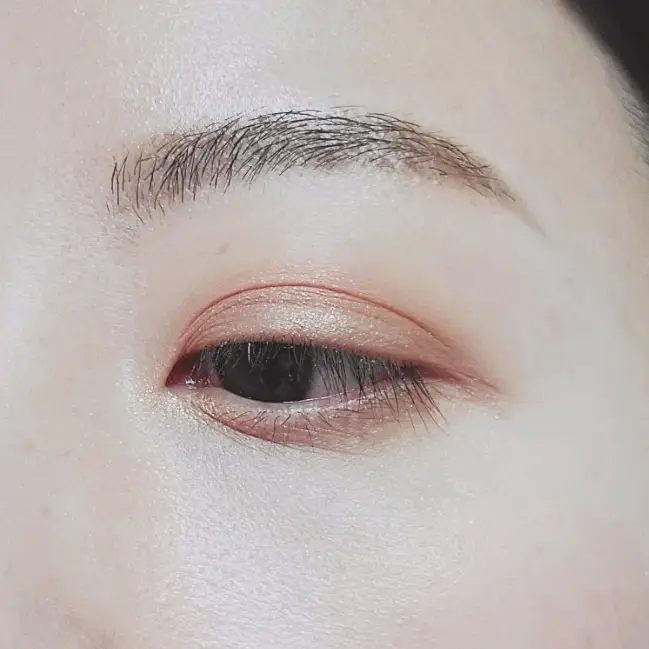 선택된 언니의파우치 리뷰 이미지 - [페인팅 모노 섀도우 [05 쉬머링 골드]]