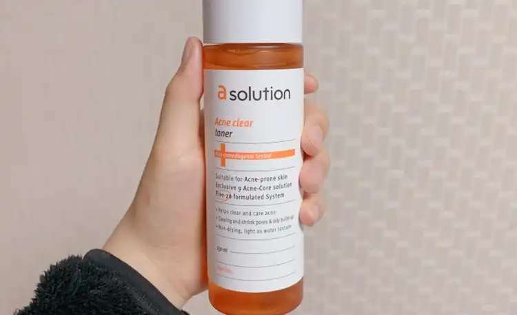 아크네 클리어 토너