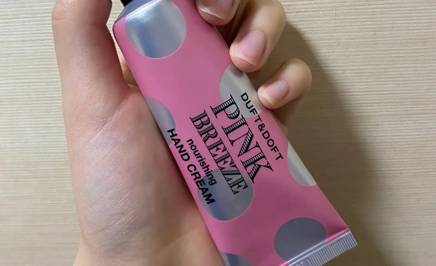 핑크브리즈 너리싱 핸드크림