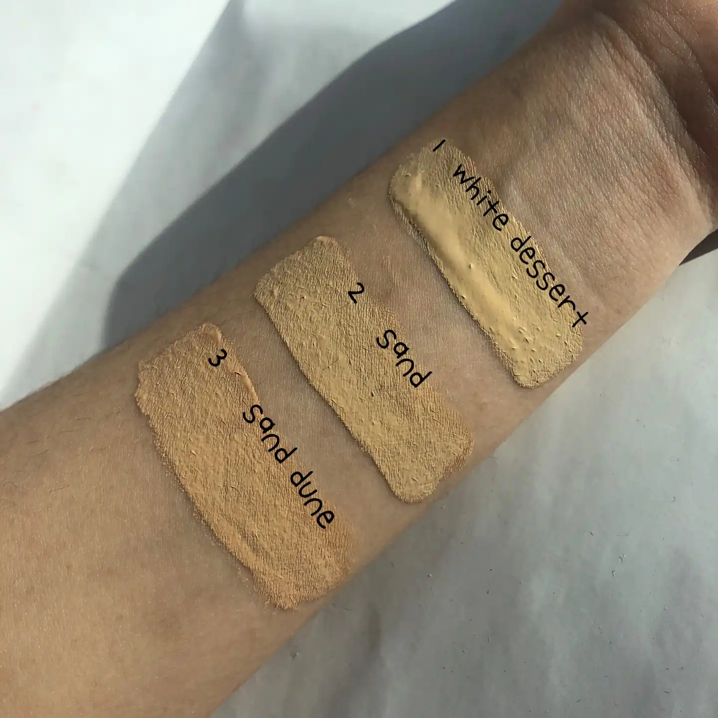 모이스트 파운데이션 오운 애티튜드 [02 샌드]