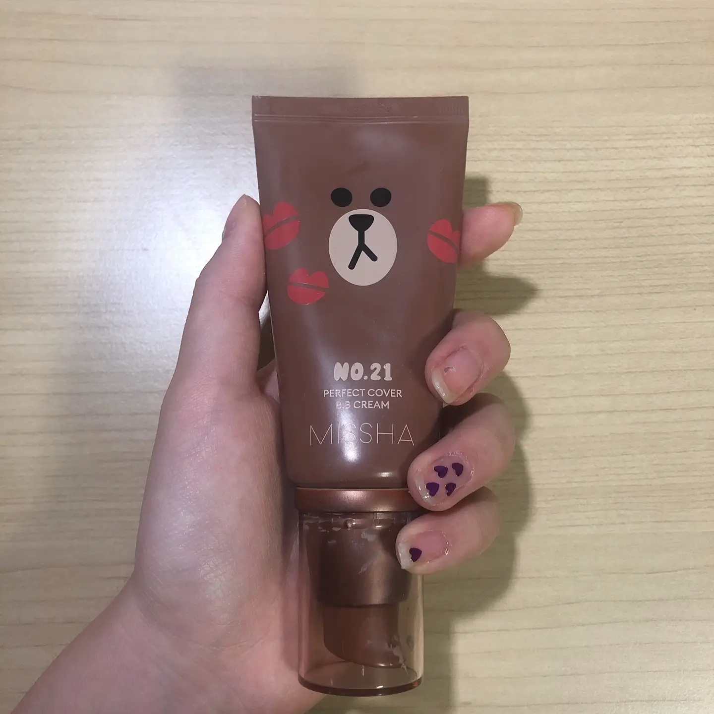 선택된 언니의파우치 리뷰 이미지 - [라인프렌즈 에디션 퍼펙트 커버 비비 크림 [21호 화사한 베이지]]