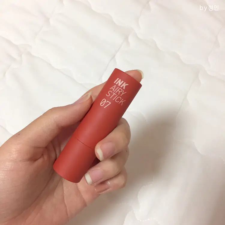 선택된 언니의파우치 리뷰 이미지 - [잉크 더 에어리벨벳 스틱 [07 꾸안꾸템]]