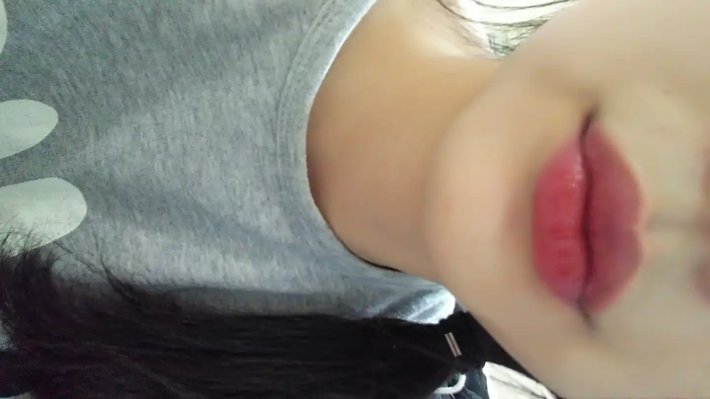 언니의파우치 리뷰 이미지 4 - [슈가 글로우 틴트 [001 딸기스윗]]