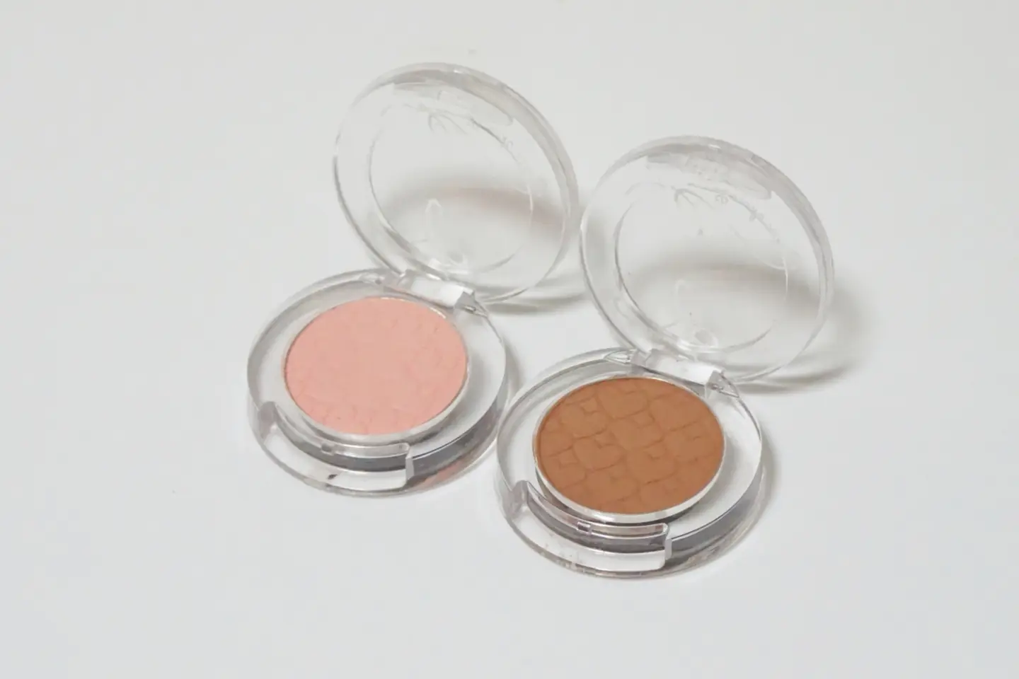 선택된 언니의파우치 리뷰 이미지 - [룩 앳 마이 아이즈 카페 [BR407 해변에선 코코넛]]