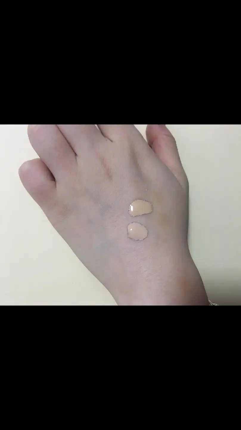 언니의파우치 리뷰 이미지 3 - [디올스킨 누드 내추럴 글로우 래디언트 파운데이션 [010 아이보리]]