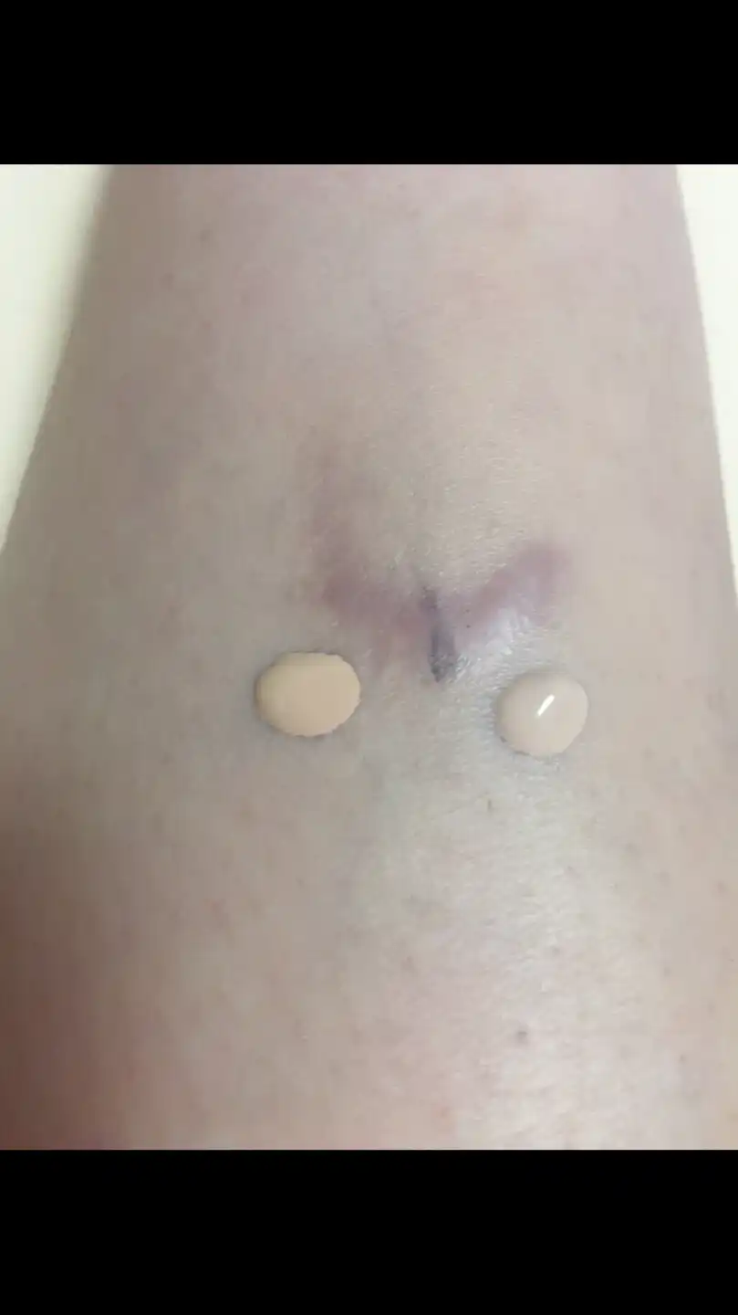 언니의파우치 리뷰 이미지 6 - [디올스킨 누드 내추럴 글로우 래디언트 파운데이션 [010 아이보리]]