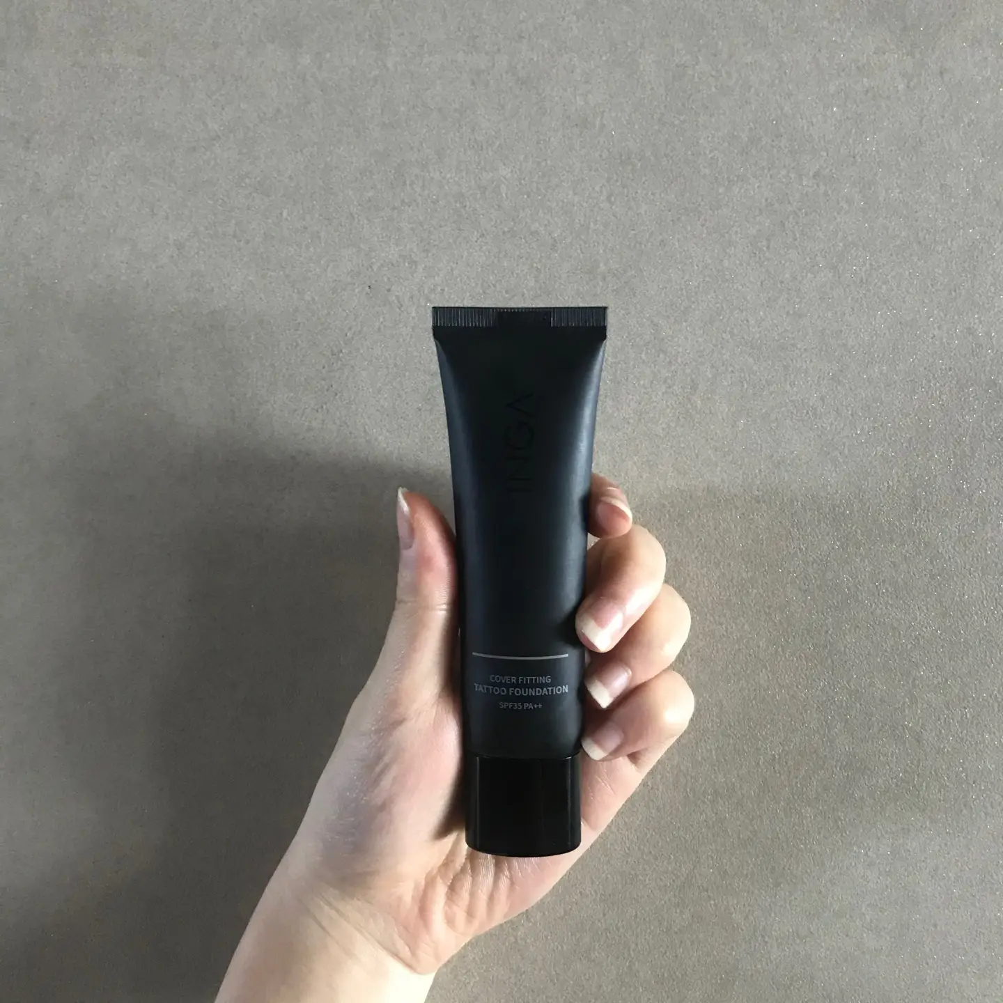 선택된 언니의파우치 리뷰 이미지 - [커버 피팅 타투 파운데이션 [2 뉴트럴 베이지]]