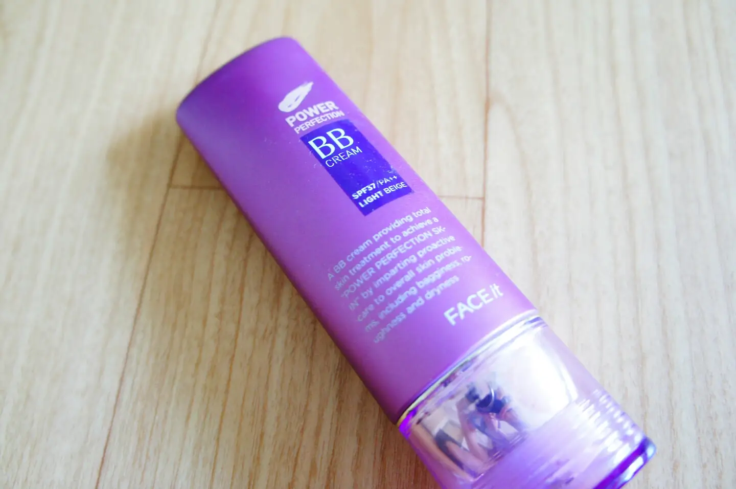 선택된 언니의파우치 리뷰 이미지 - [페이스잇 파워퍼펙션 비비 SPF37PA++ 01 화사한 베이지]