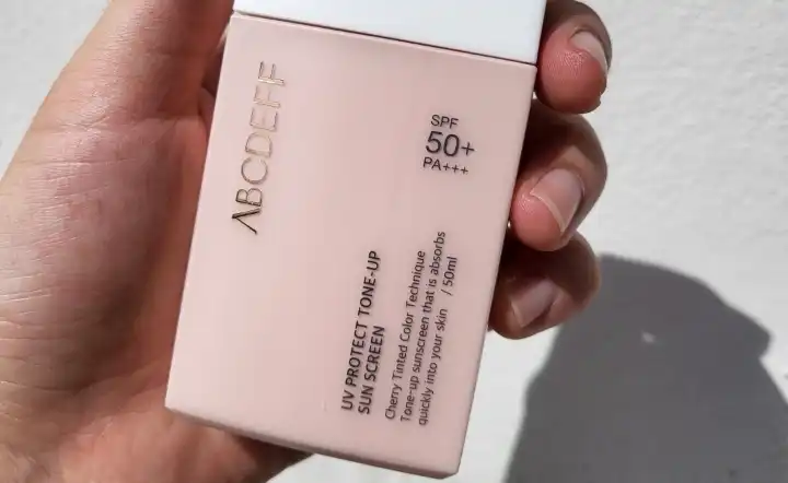 UV 프로텍트 톤업 선 스크린