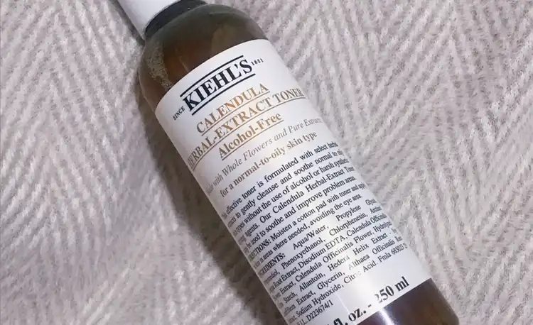 칼렌듈라 꽃잎 토너
