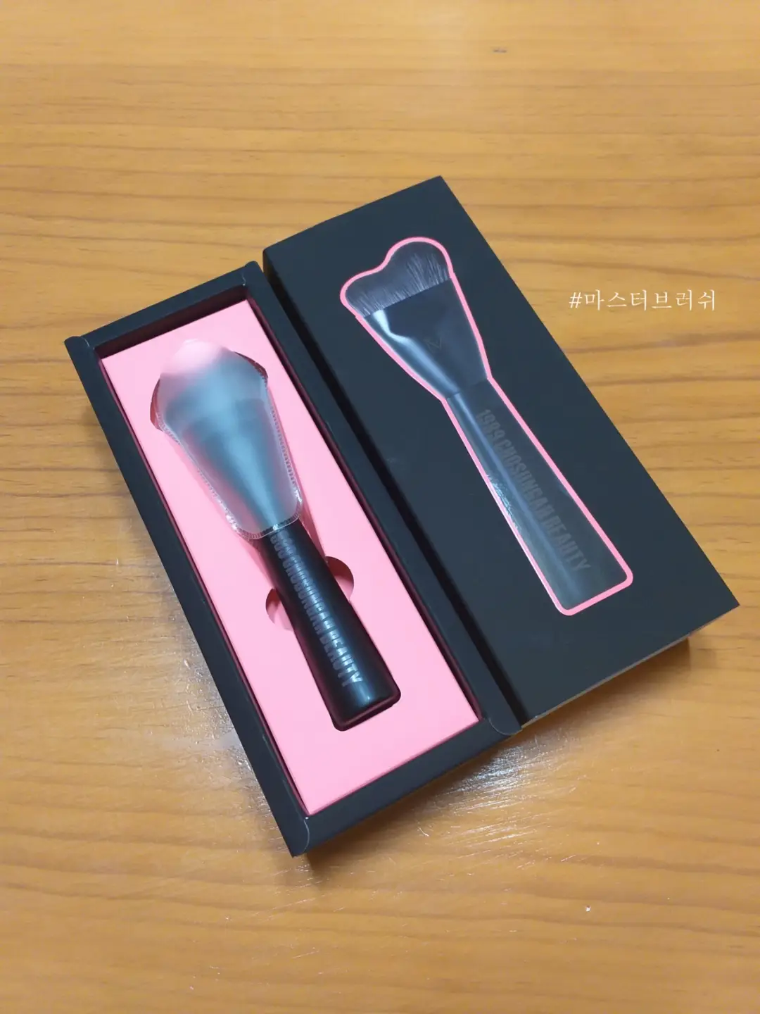 선택된 언니의파우치 리뷰 이미지 - [마스터 브러쉬 M]