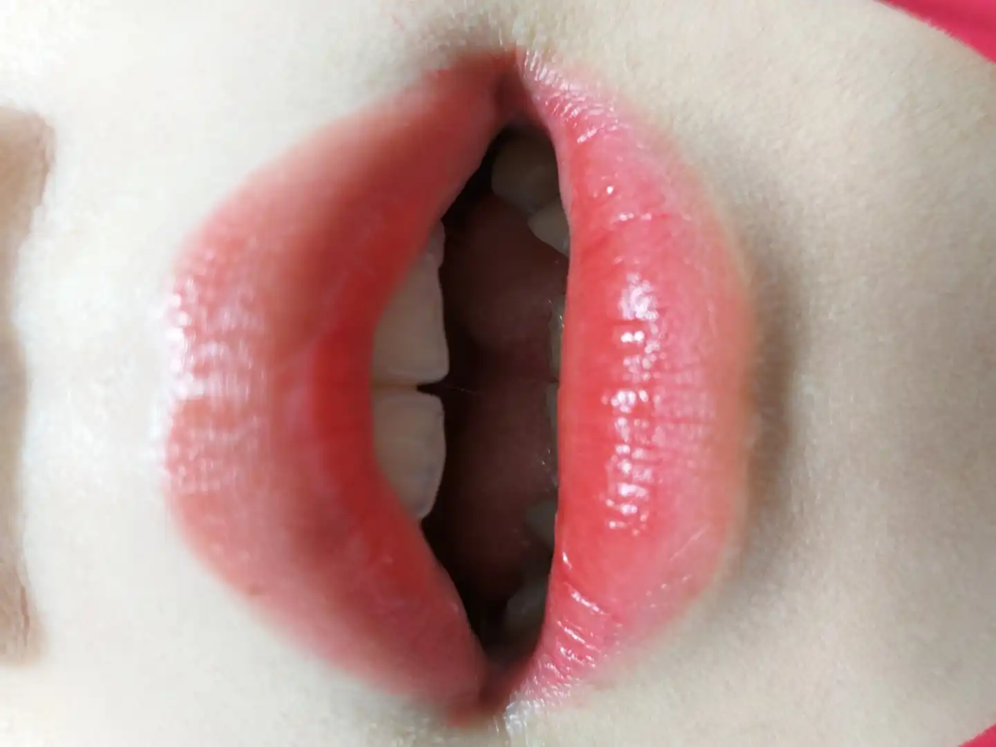 언니의파우치 리뷰 이미지 17 - [글램 컬러핏 립틴트 [04 쥬시코랄]]