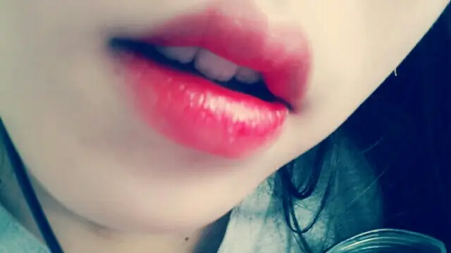 선택된 언니의파우치 리뷰 이미지 - [쿨링미 프루프 립톤 겟잇 틴트 [04 레드핫]]